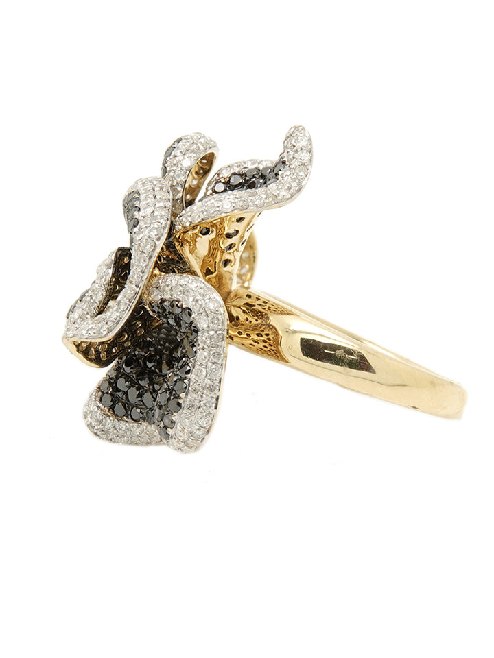 Pre-Owned 14ct Yellow Gold Black & White Diamond Flower Cluster Ring