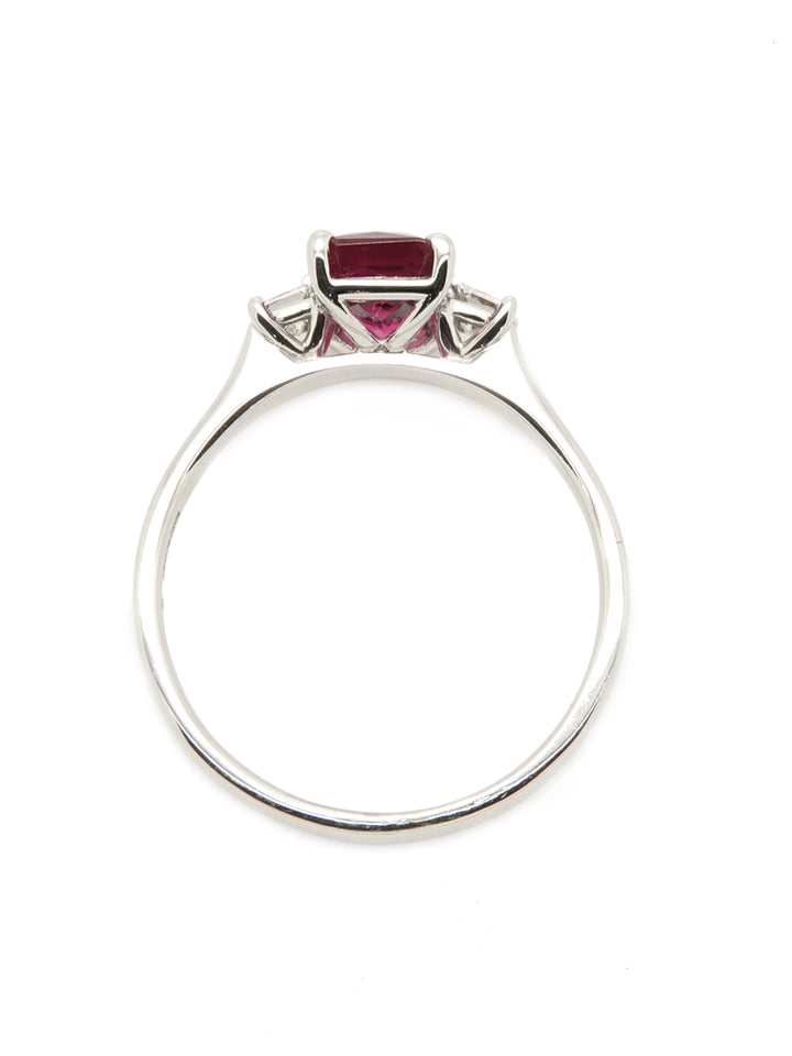 Pre-owned 18ct White Gold Rubelite Tourmaline with 2 Diamonds Ring