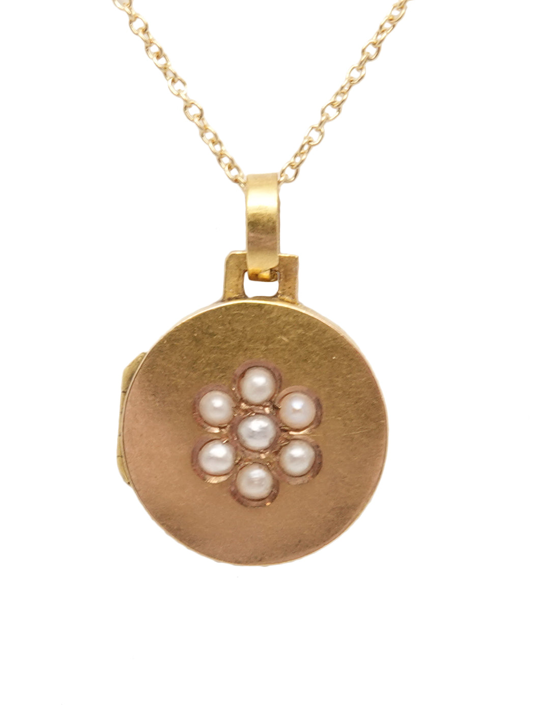 Pre-owned 18ct yellow gold seed pearl locket and chain