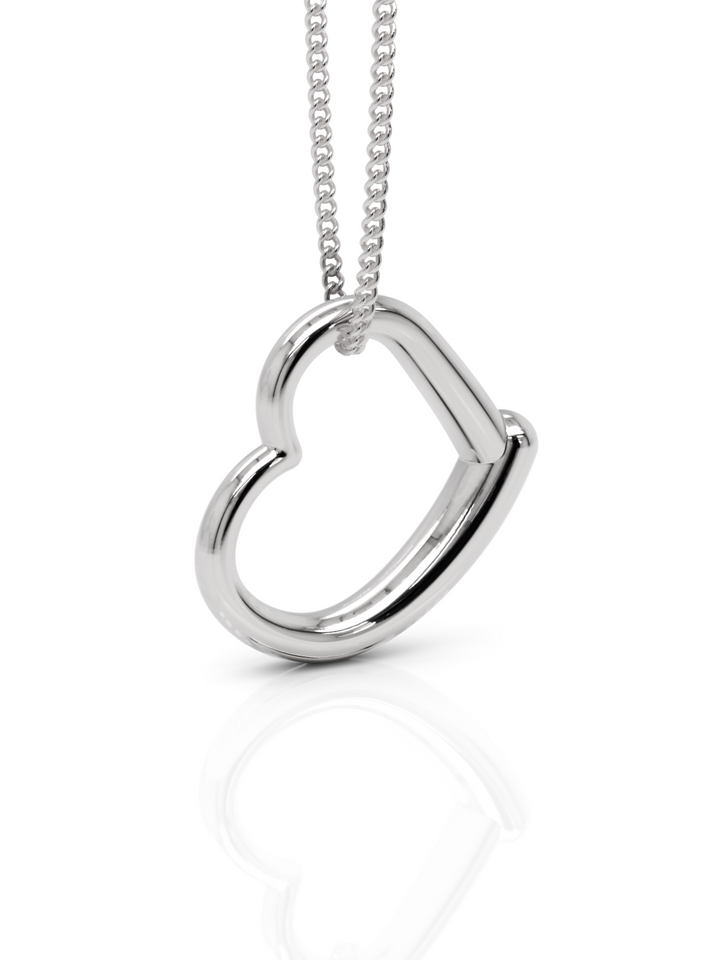 9ct white gold graduated open heart pendant on chain.