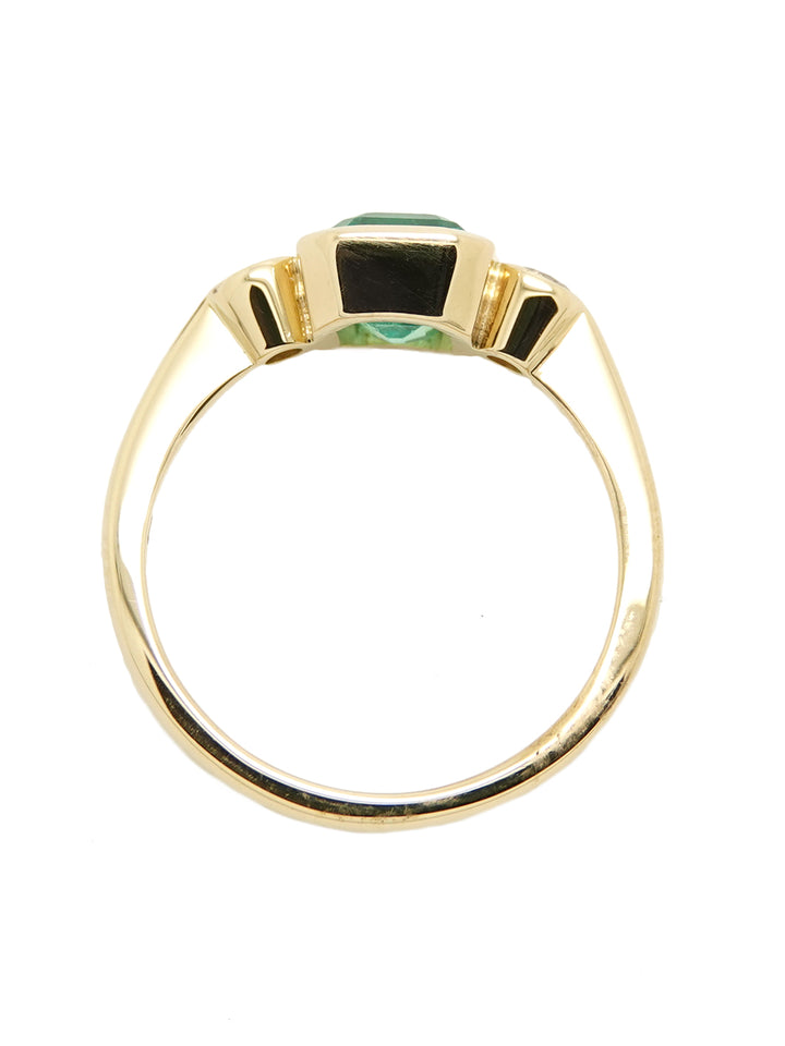 Pre-owned 18ct yellow gold Emerald & Diamond 3 stone ring