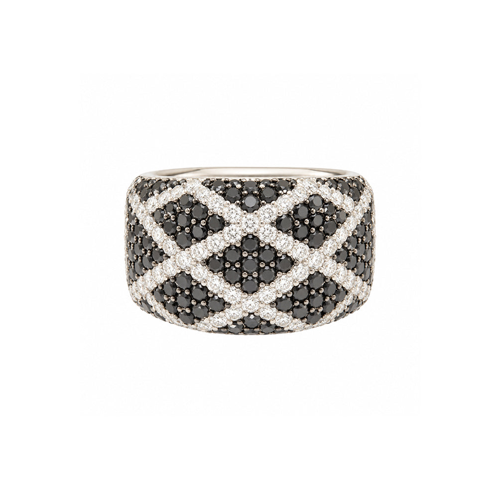 Pre-owned 18ct white gold white and black diamond cocktail ring