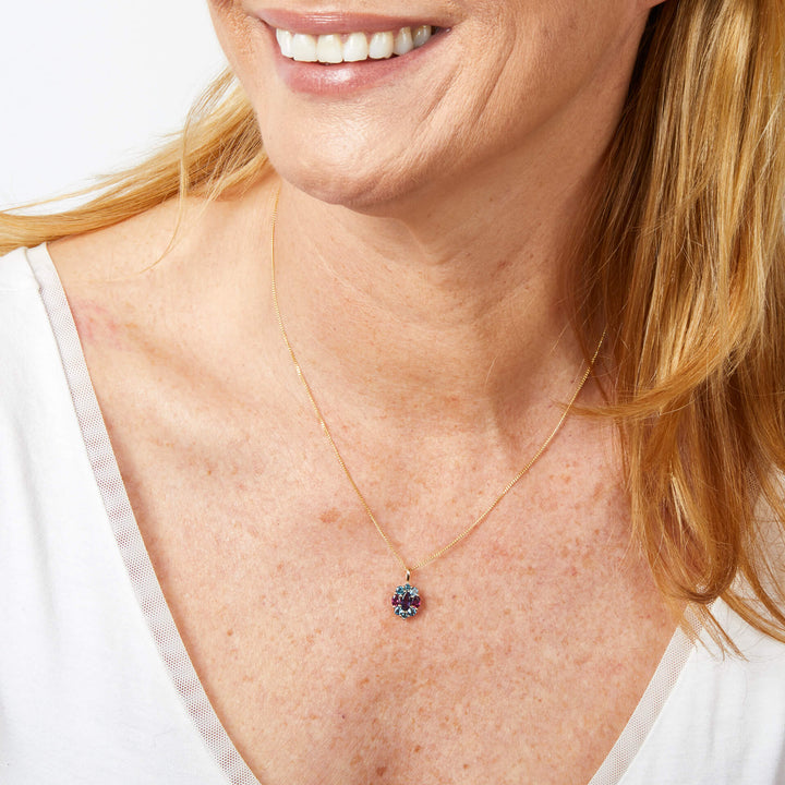 Elements Gold Barcelona Cluster Pendant